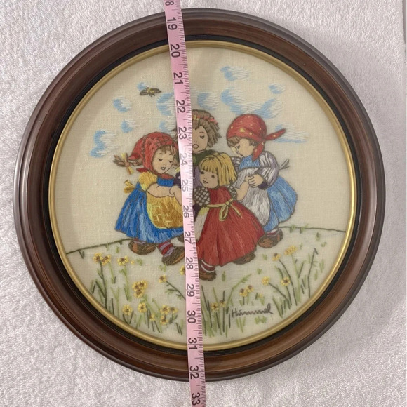 Vintage Hummel Completed Oval Framed Embroidery Art - Picture 10 of 10
